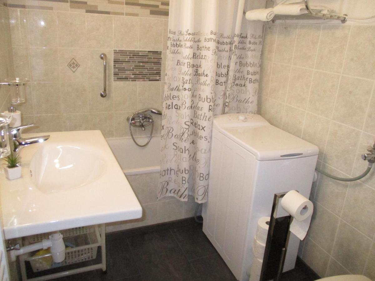 Ferencesek apartman Pecs Bagian luar foto
