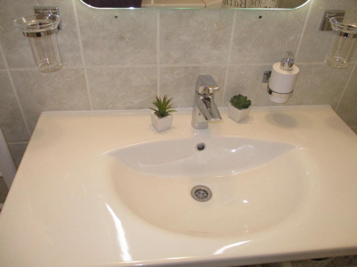 Ferencesek apartman Pecs Bagian luar foto